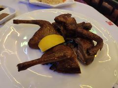 招牌红烧乳鸽-太平馆西餐厅(北京路店)