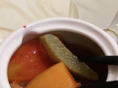 雪莲花胶炖木瓜-尚一汤 广东炖汤(金桥国际店)