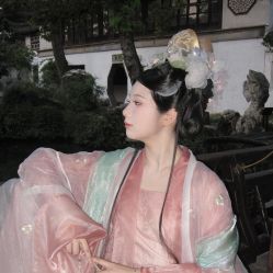 -一揽芳华汉服旗袍体验馆(拙政园店)