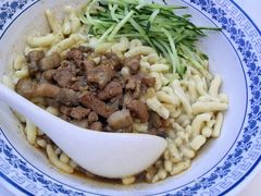 小炒肉豆面抿尖-晋府大酒店