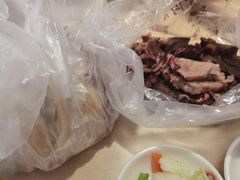 -闫家驴肉老店(华电一校店)