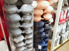 -名创优品(广东省广州琶洲保利广场店)