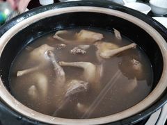 土茯苓鸽汤-皇鸽餐厅(长命水分店)
