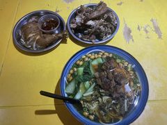 -砖头卤味