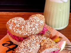 -Catch Bagel(芳草地店)