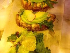 丹麦开放三文治配吞拿鱼牛油果-农畉LONFOOD(福田星河COCOPark店)