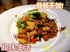 -费大厨辣椒炒肉(万家丽一店)