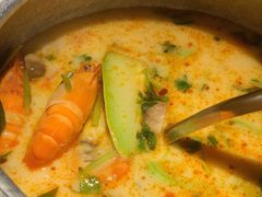 -大头虾越式风味餐厅(光明广场店)