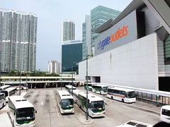 -东荟城名店仓