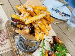 -Mark&Mars Restaurant