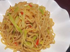 拌兴国鱼丝-董府·古宅餐厅