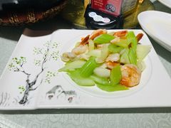 西芹百合凤尾虾-辣婆婆(航天桥店)
