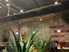 大堂-雨舍咖啡(汉神购物广场咖啡街区店)