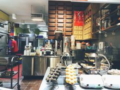 -好好味港式菠萝包(師大夜市 港式甜品 手工麵包 港式下午茶 專業烘焙 港式茶飲 菠蘿專賣 特調飲品 外送 精緻下午茶)