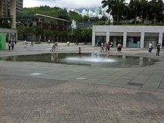 -东荟城名店仓