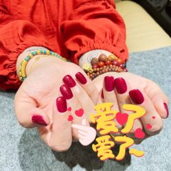 -天生爱美甲