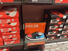 -NIKE北京赛特换季优惠店