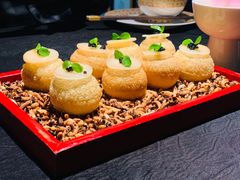 牛油果蟹柳脆-荣公子创意菜