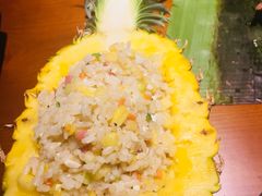 菠萝炒饭-曼听小寨海鲜烧烤(锦绣mini店)