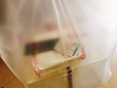 -红宝石·鲜奶小方·海派西点房(金杨店)