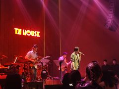 -TZ House音乐现场(来福士中心店)