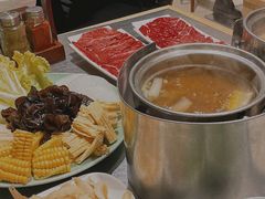 -潮界(LU·ONE凯德晶萃广场店)