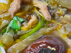 酸菜肉丝米线-越洋肖氏老米线(杨家坪店)