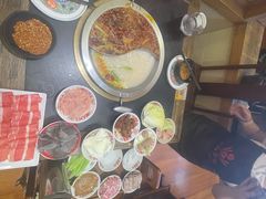 -沸炉重庆老火锅(军事博物馆店)