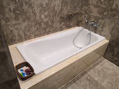 -蓝蔻酒店(深圳东站布吉万象汇店)