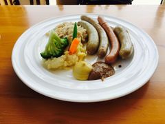 -LENBACH兰巴赫西餐啤酒坊(大连星海广场店)