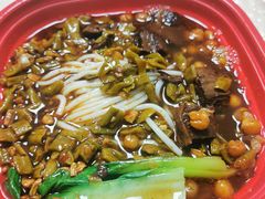 -霸蛮湖南菜·牛肉粉(荣京西街店)