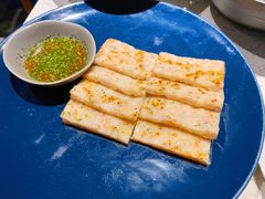 煎莲藕虾饼-半山腰·云南菜(侨福芳草地店)