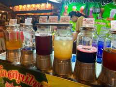 -席娜卡琳火车铁道夜市