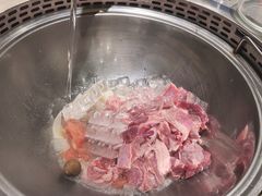 -羊来顺冰煮鲜羊铁锅烀羊肉(八卦岭店)