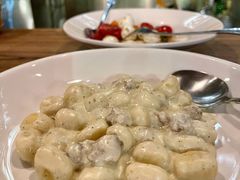 土豆面配香肠蓝乳酪酱-La Tavernetta(Bar à Vin)(乌鲁木齐路店)