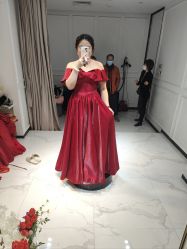 点击看大图 -GRACE KELLY婚纱与礼服(北京店)