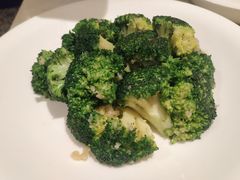 蒜蓉炒西兰花-绿茵阁(体育西分店)