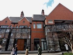 -钟书阁(松江泰晤士小镇店)