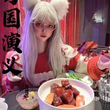 哇哦我竟然在一家饭馆里近距离看了一场川剧变脸....