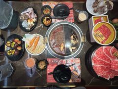 -一绪に和牛寿喜烧(罗湖益田假日店)