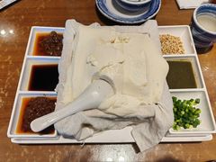 -95号酱骨·一块豆腐(展春园西路店)