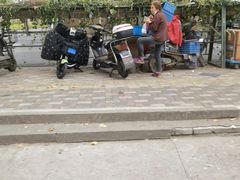 -上海特色小笼店(铁岭路90弄小区店)