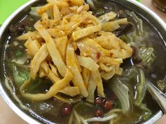 -卓雅桂林米粉