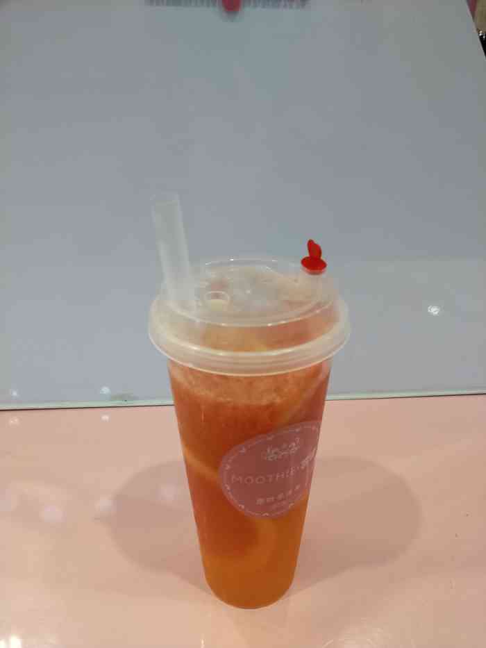 moothie·慕雪-"地址位于钟楼北柳巷太和广场一层,小馋猫美.