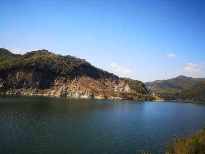 梅溪水库-"今天刚好是清明节我外公的目的就在没去水库.