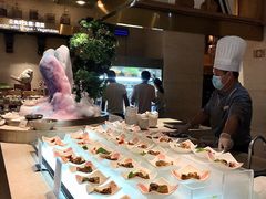 -雍和会海鲜姿造自助(湖东路店)