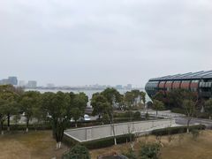 -上海滴水湖皇冠假日酒店