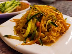 凉拌金针菇-小街天府