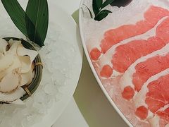 -洪氏嗨捞·广东猪肚鸡·椰子鸡火锅(西咸万象城店)