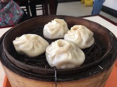 -老西白点心店